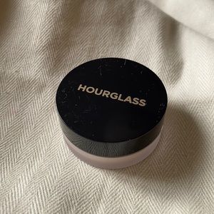 DELUXE SAMPLE FREE WITH 40$+ PURCHASE